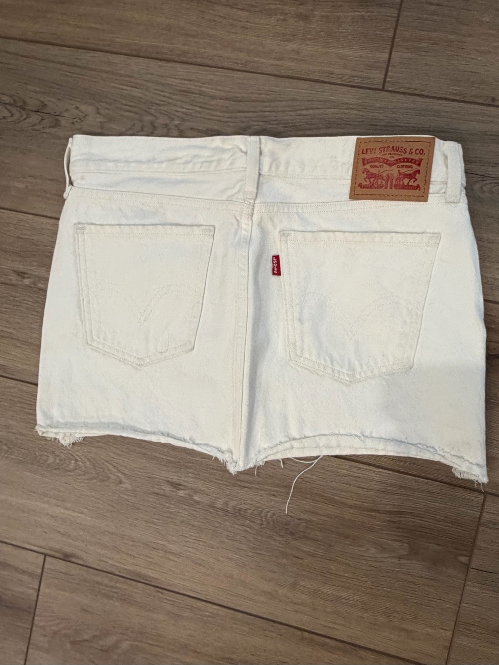 Levi's White Denim Frayed Hem Skirt